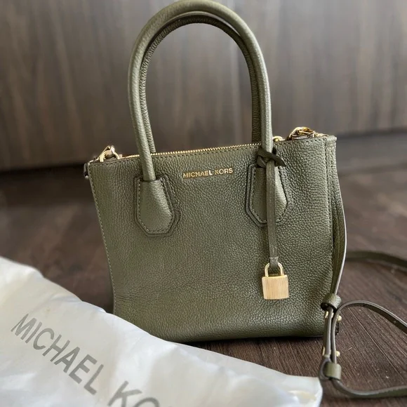 Michael kors collection tote sale